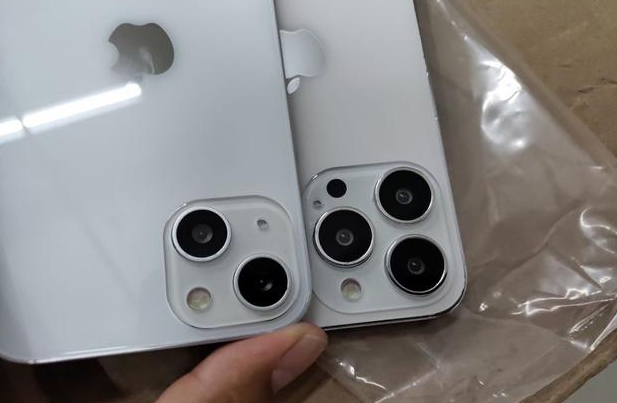 小金苹果手机维修分享iPhone 13‌机模长什么样 