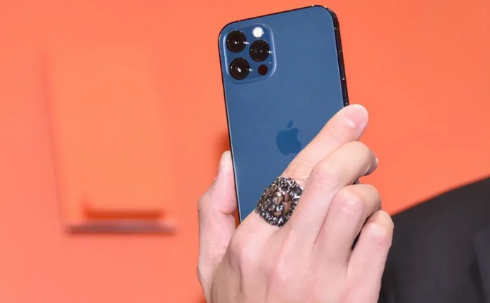 小金苹果手机维修分享iPhone12系列重启方法教程 